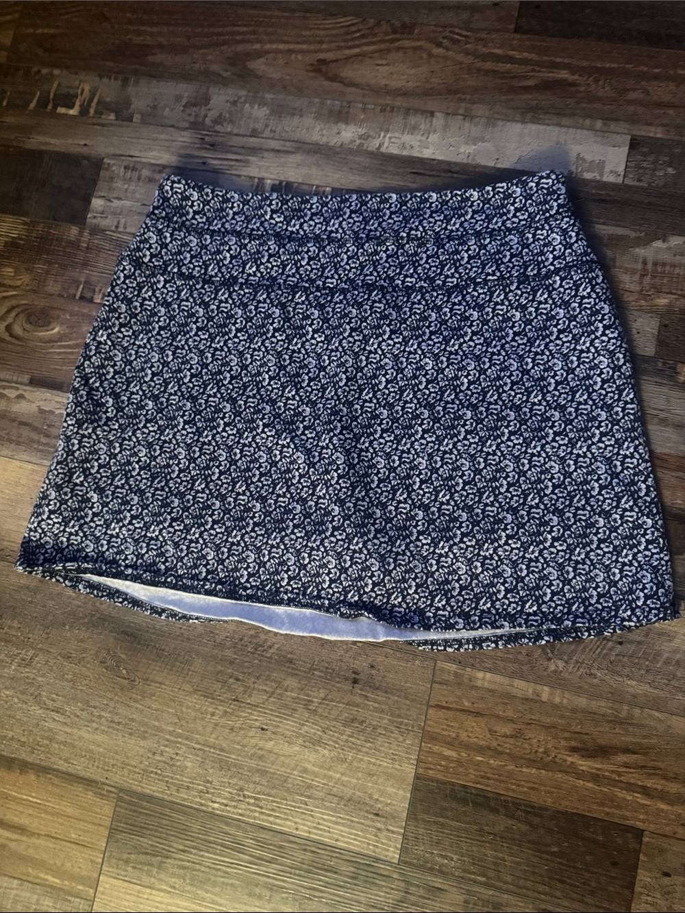 Suave Floral Navy Mini Skort Large